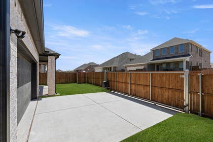 Villages of Creekwood - Photo 04