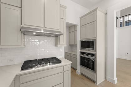 Sutton Fields - Photo 16