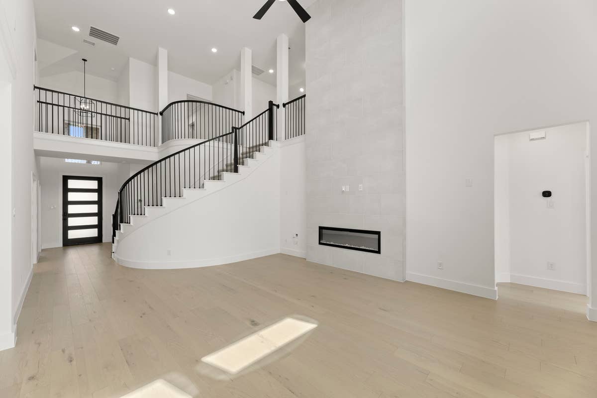 Sutton Fields - Photo 12