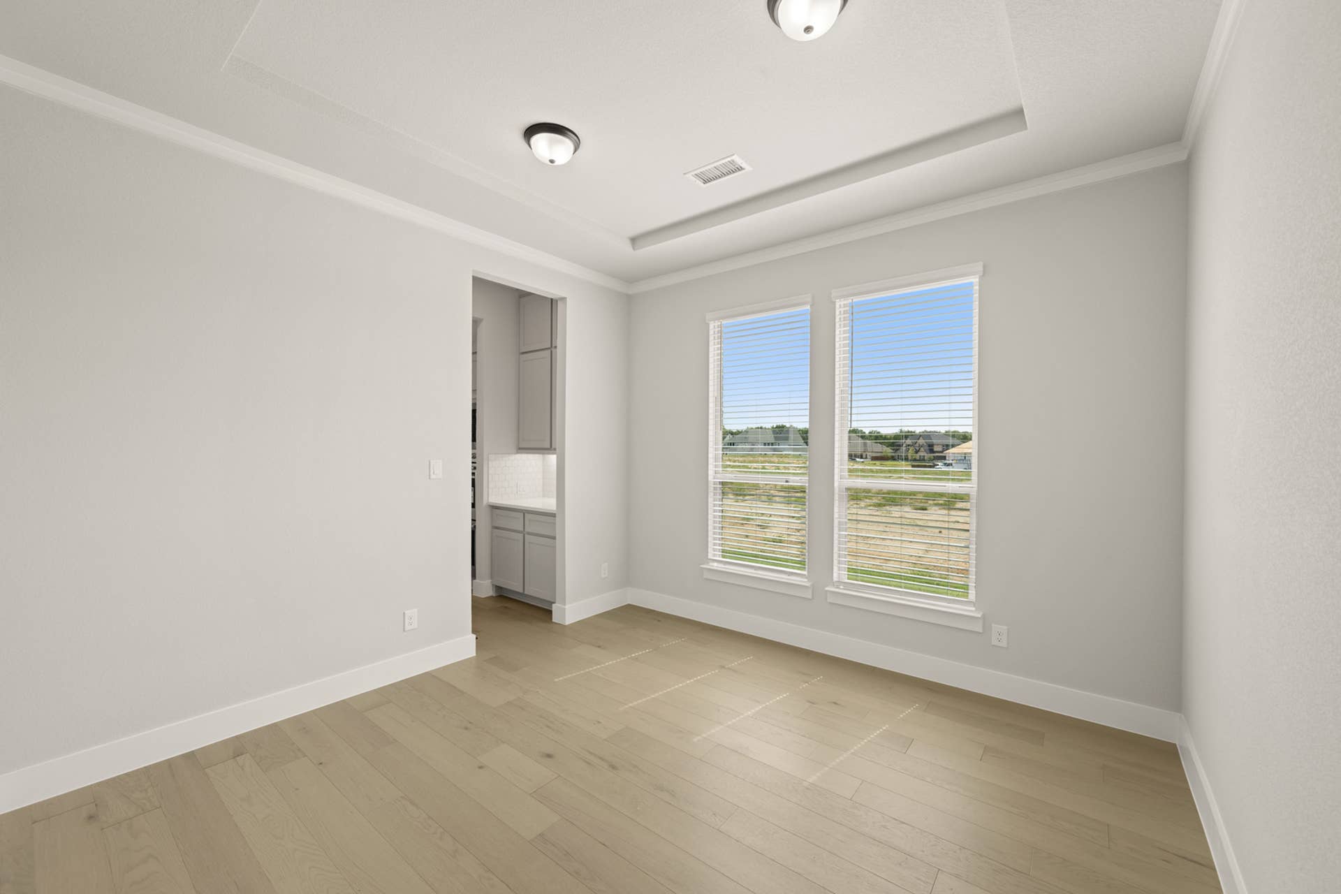 Broadmoor Estates - 09