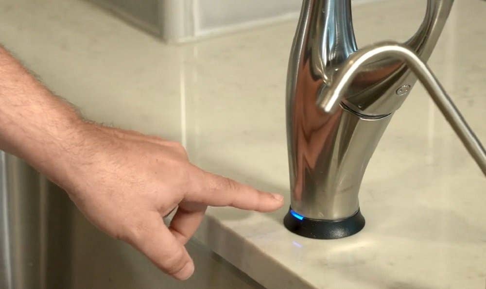 Kitchen - Changing Faucet Battery